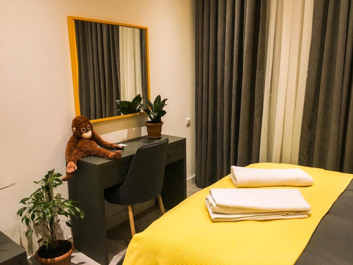 Banana Apartments Batoumi Extérieur photo