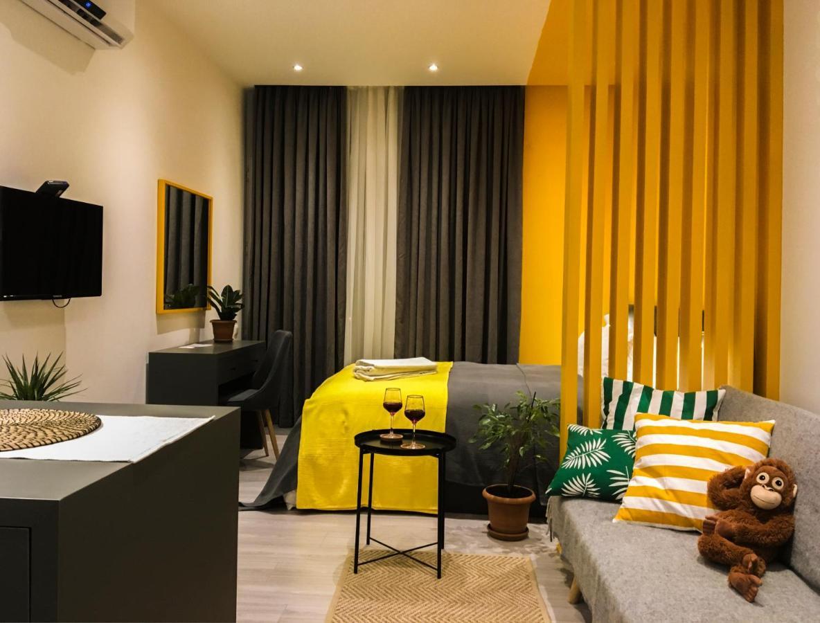 Banana Apartments Batoumi Extérieur photo